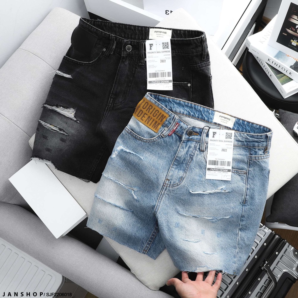 Short Jean Rách Luôn Có 1 Sức Cuốn Hút Lạ Kỳ Với Giới Trẻ, Đặc Biệt Là Những Anh Thích Bụi Bặm, Phong Trần