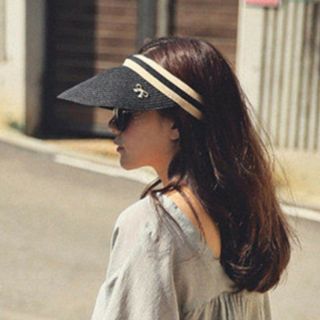 Mũ cói nửa đầu