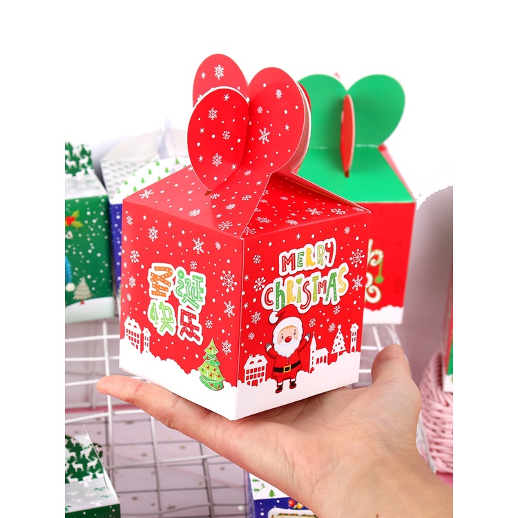 Hộp đựng quà noel giáng sinh 8.5 x Rộng 8.5 x Cao 18 cm