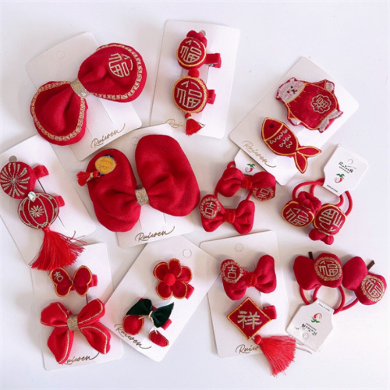 Kẹp tóc xinh xắn thời trang năm mới cho bé gái