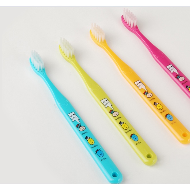Bàn Chải Đánh Răng Trẻ Em (6-8 Tuổi) Lông Mảnh Vừa Wedent Kids ToothBrush Normal Bristle Gomimall (Màu Ngẫu Nhiên)