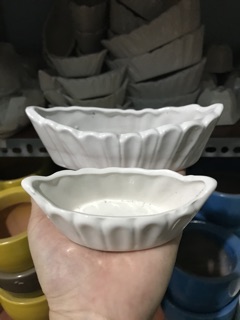Chậu sứ mini dáng thuyền