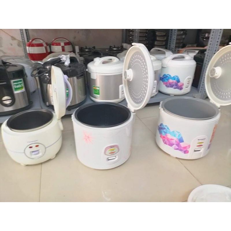 Nồi cơm điện nắp gài Delites 1.8 lít NCG1805