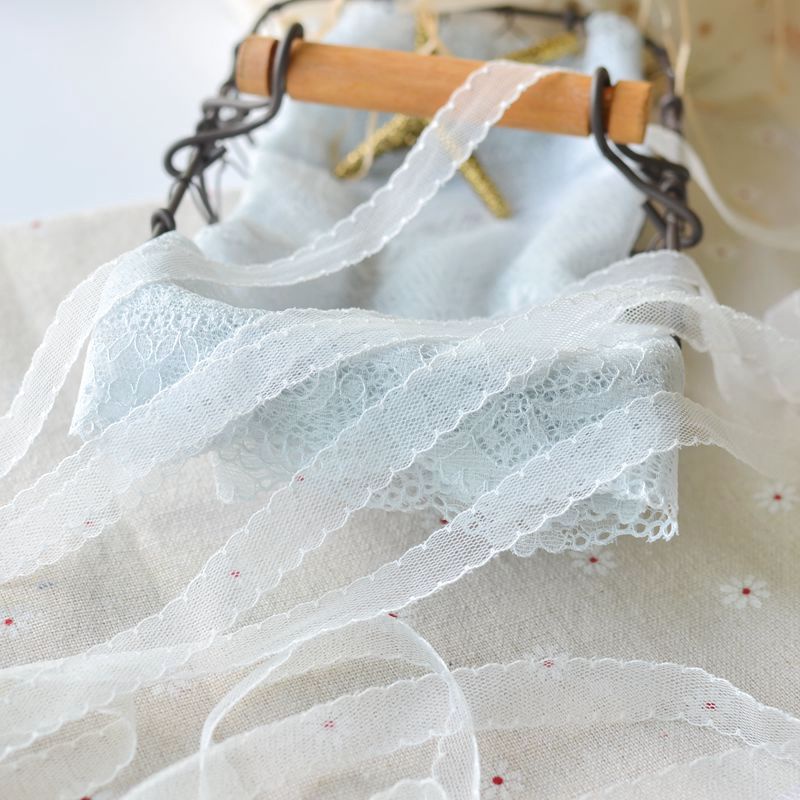 Dây ruy băng ren trắng dùng trang trí tiệc cưới/giáng sinh DIY