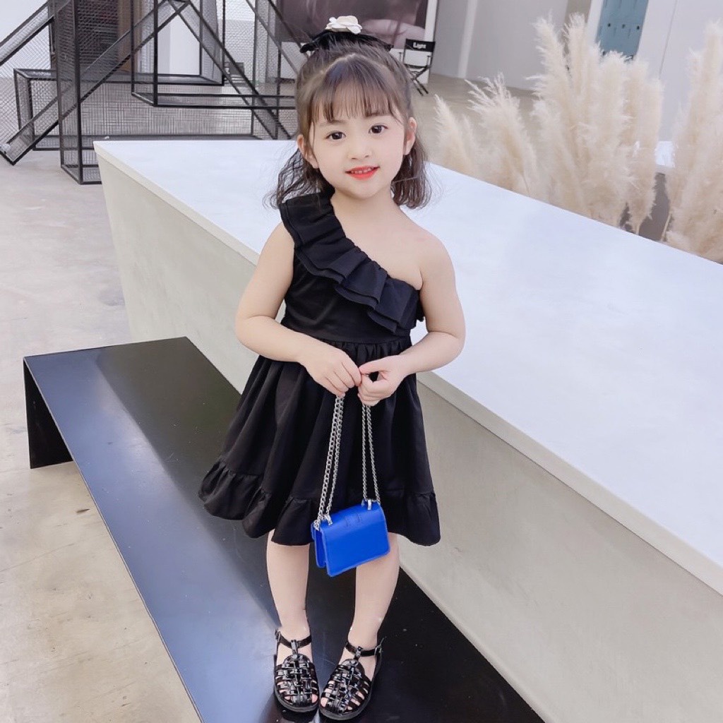 Đầm váy đũi lệch vai bé gái 10-20kg