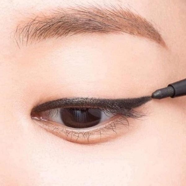 Chì Vặn Kẻ Mắt Vacosi Styling Twist Liner