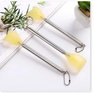 Cây gãi lưng inox có thể kéo dài thu ngắn đầu nhựa hình bàn tay