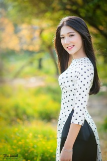 Áo dài chấm bi