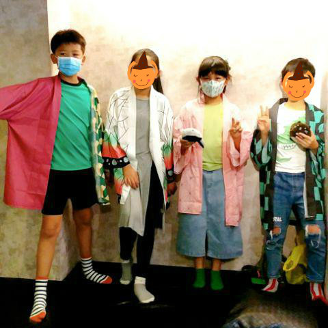 Áo khoác form rộng phong cách nhân vật Kamado Nezuko hoạt hình Demon Slayer: Kimetsu no Yaiba