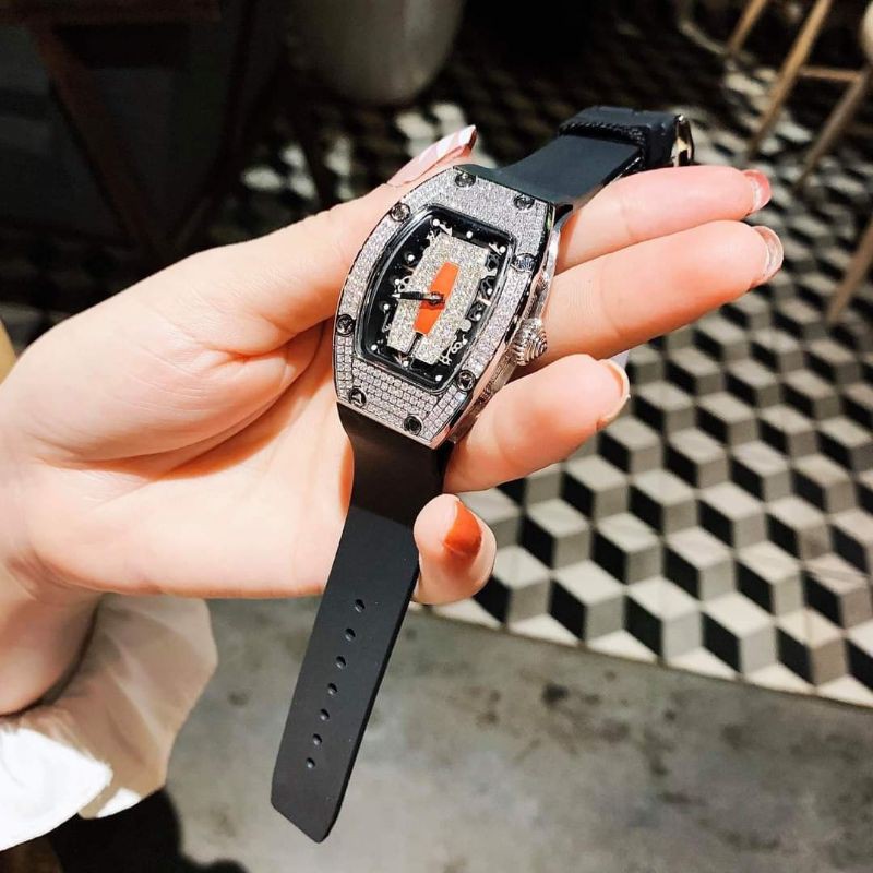 Đồng hồ nữ Lệ Quyên Hanboro by Huboler