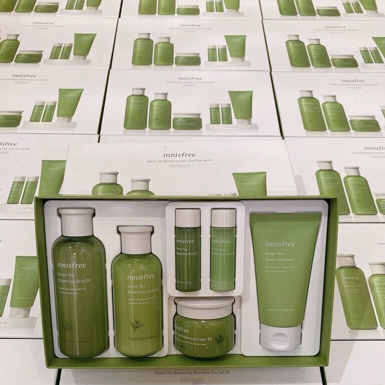 Bộ mỹ phẩm chăm sóc da trà xanh Innisfrees
