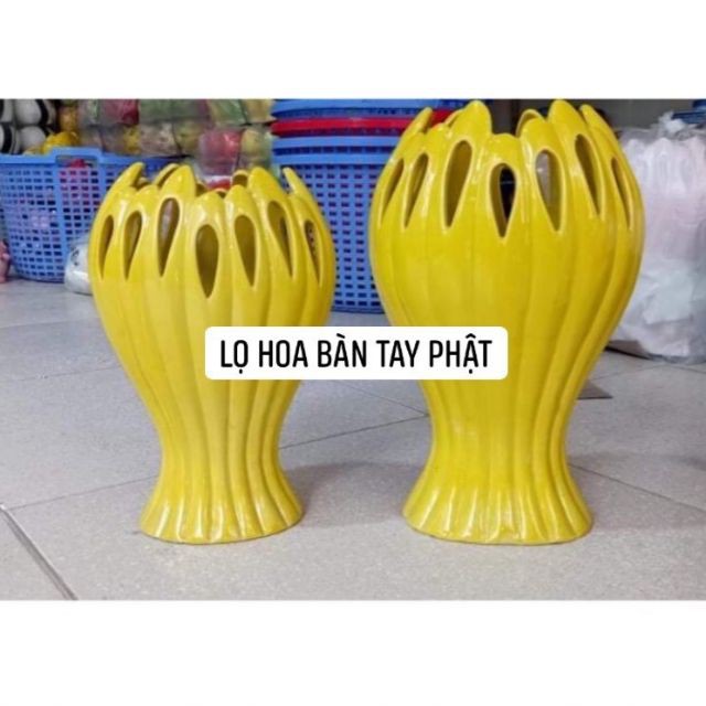 Lọ hoa bàn tay phật
