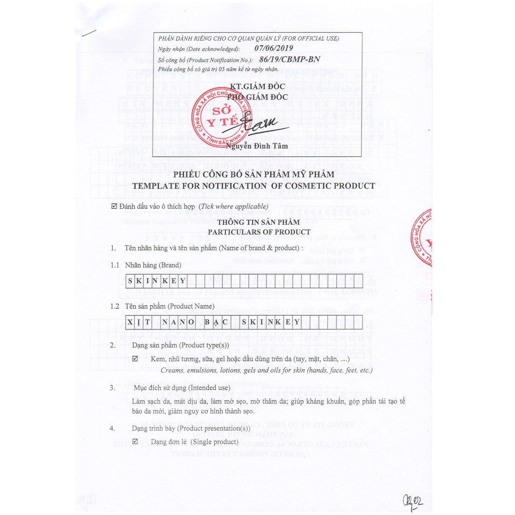 Xịt nano bạc SKINKEY giúp sát trùng, làm sạch da, làm mờ thâm sẹo, lọ 15ml