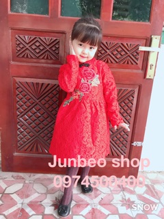 Váy đỏ diện tết