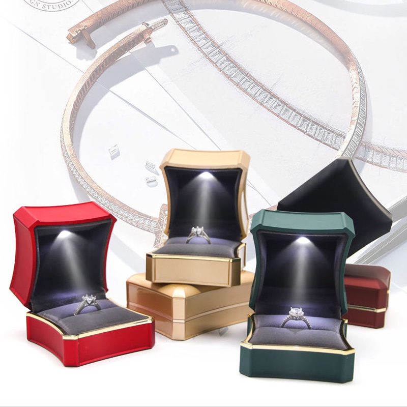 Hộp đựng trang sức hình bát giác có đèn led phát sáng độc đáo