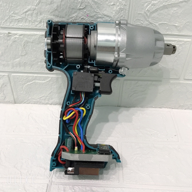 Máy Bắn BuLong Lực 650N.m Chuyên Dụng MAKITA 198v -Không Chổi Than.
