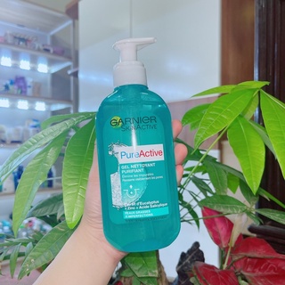 SỮA RỬA MẶT CHO DA DẦU - MỤN GARNIER PURE 200ML