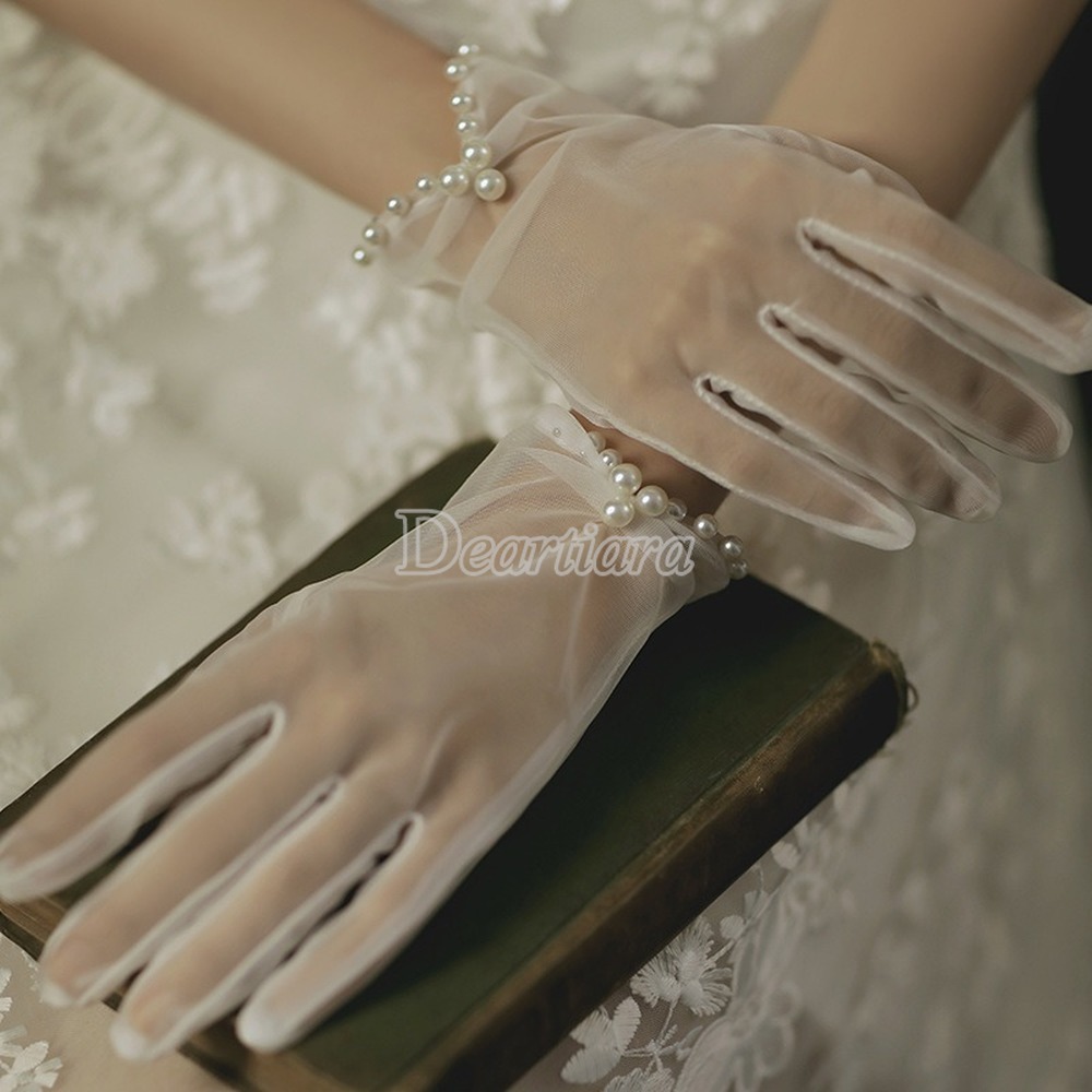 Găng đeo tay đính ngọc trai đơn giản thanh lịch dành cho cô dâu