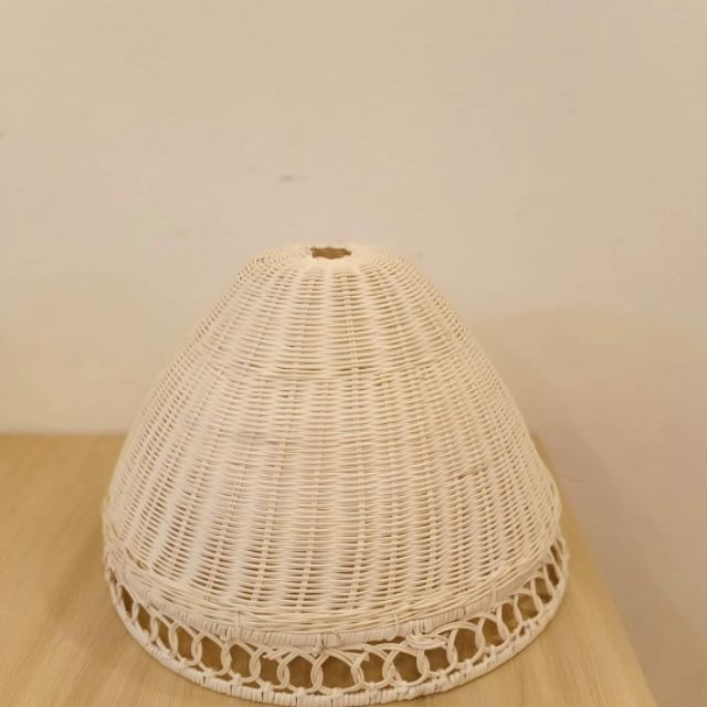 Đèn mây tre mẫu chụp chân hoa kích thước 45