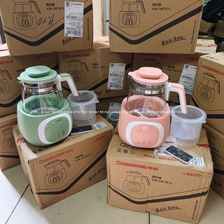 Bình nước thông minh kiêm máy hâm sữa.