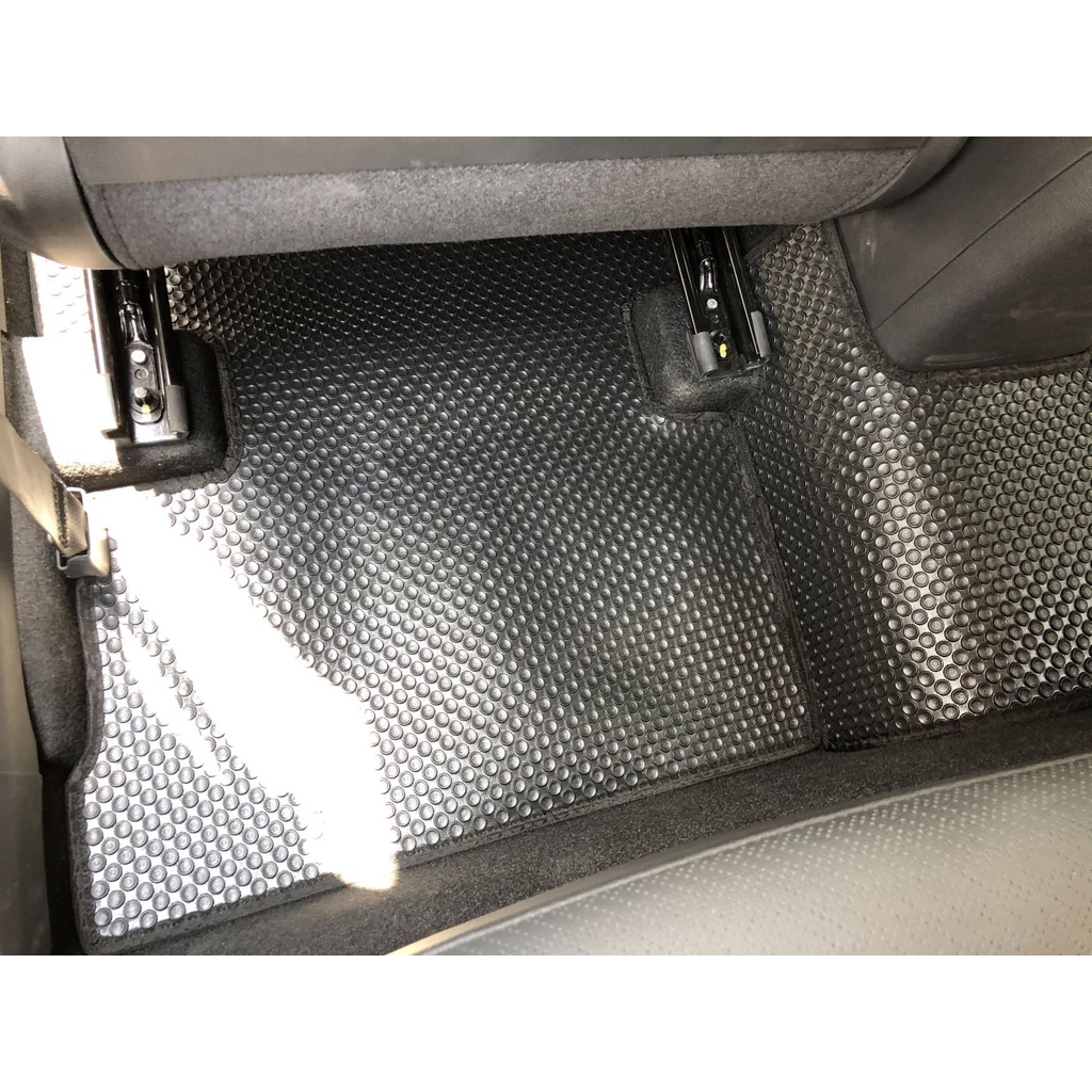 Thảm lót ô tô KATA cho xe Hyundai Kona  - Khít với sàn, Chống trơn, Không mùi, Không ẩm mốc