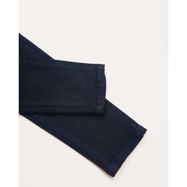 Quần Jeans Đen Nữ Dáng Ôm Thời Trang X70 - 05500001