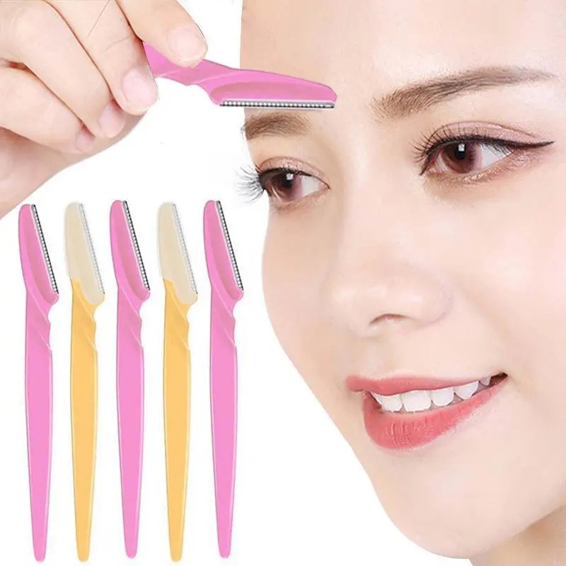 Dao cạo chân mày thiết kế đơn giản tiện lợi