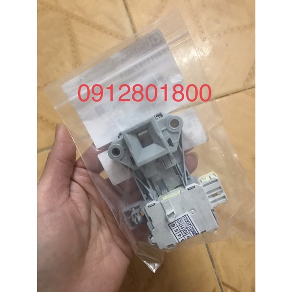 Công tắc cửa máy giặt Electrolux 10932 /12942 / 12732 / 12933 / 12935 / 12938 / 12022 / 14113 / 12853