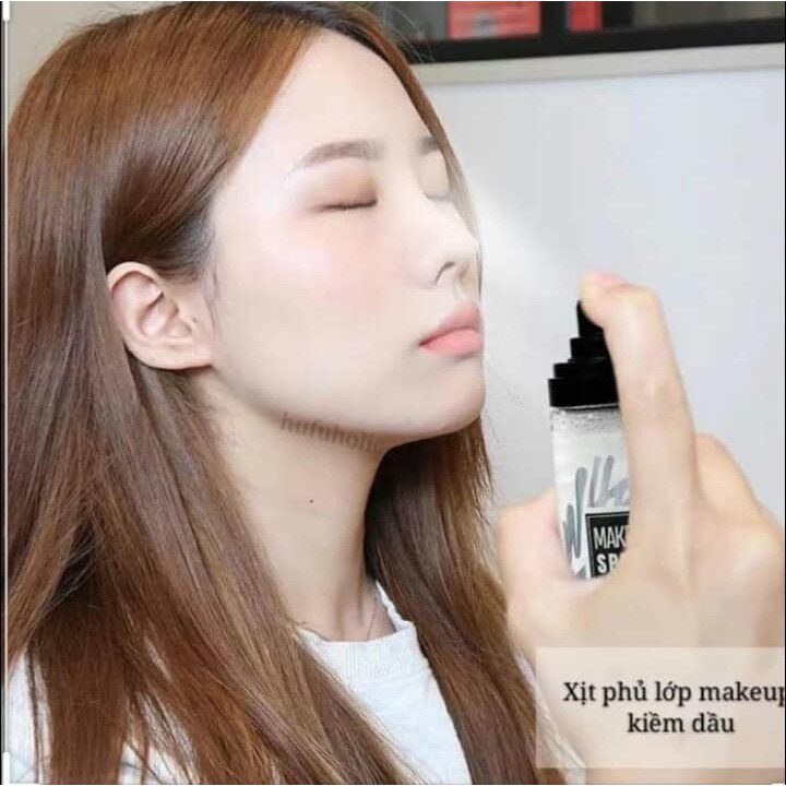 Xịt Trang Điểm Khóa Nền Có Nhũ Bắt Sáng Nổi Bật | BigBuy360 - bigbuy360.vn