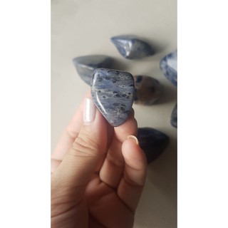 Đá sodalite cuội