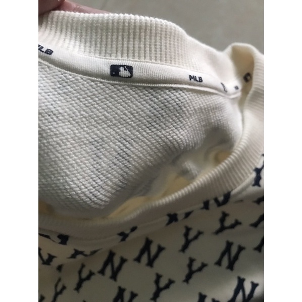 Áo sweater hàng xuất dư