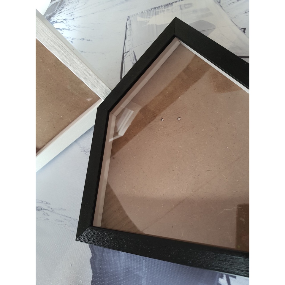 Khung 3D sâu 1.5cm size lòng 30*30/ 30×40  móc treo, chưa trang trí