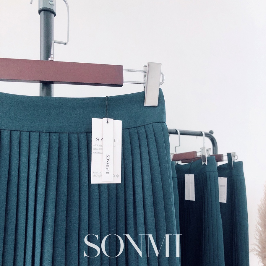 Chân Váy Xếp Ly Dài Qua Gối SONMI Hàn Quốc Cao Cấp Màu Xanh Lam Vải Xước Hàn 2 Lớp WILLOW ZOEY