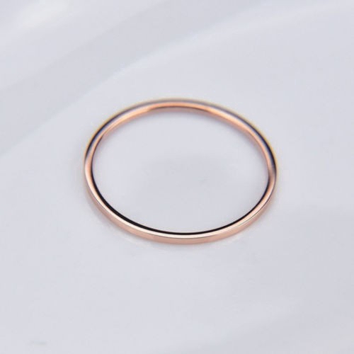 Nhẫn siêu mỏng nhẵn bằng thép titan màu vàng hồng