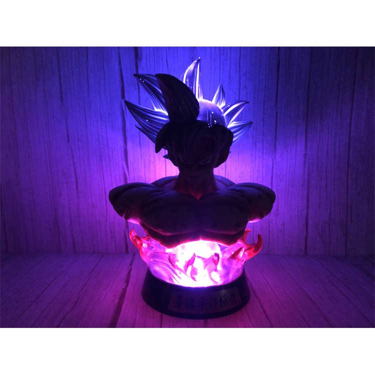 Mô hình songoku có đèn led hàng mới siêu đẹp