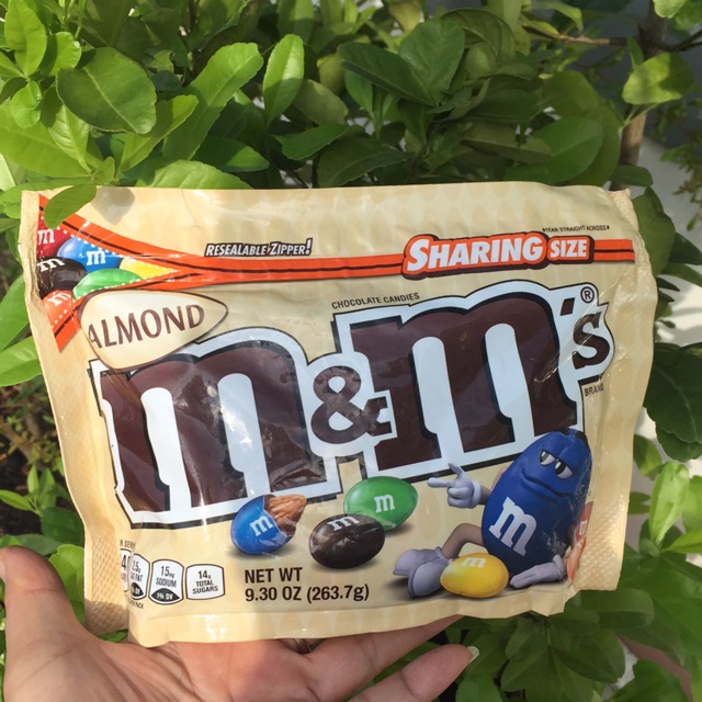 Socola m&m hạnh nhân của Mỹ