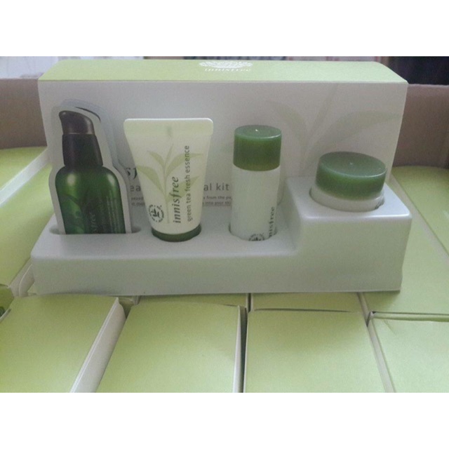 BỘ KIT DU LỊCH INNISFREE