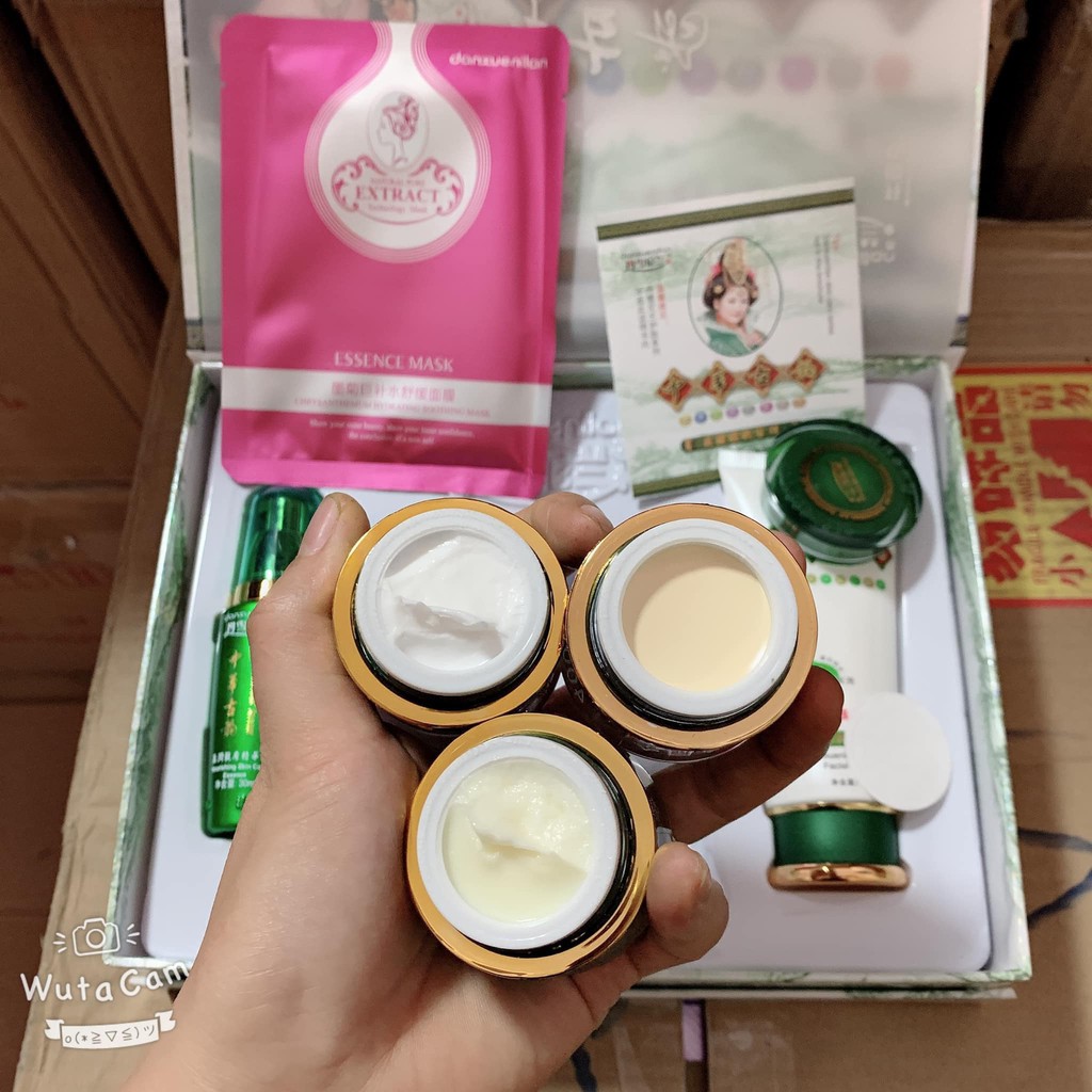 Kem hoàng cung xanh da đen trai lỳ