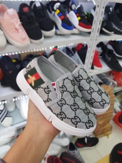 Combo 3 đôi giày boot chun cho khách