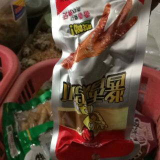 Chân gà cay 2 màu đỏ vàng