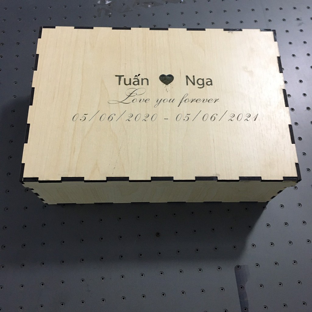 Hộp quà tặng cao cấp, Hộp gỗ khắc tên theo yêu cầu | BigBuy360 - bigbuy360.vn