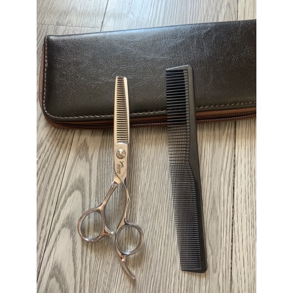 Kéo cắt tóc Chuyên Nghiệp Nhập Khẩu 6.0 và 5.5 Dụng cụ cắt tóc cao cấp dành cho anh em baber và thợ tóc chuyên nghiệp