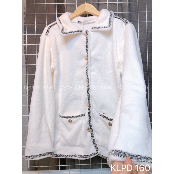 Áo khoác lông cừu trắng viền dạ nhũ | BigBuy360 - bigbuy360.vn