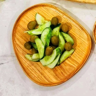 Khay gỗ hình viên sỏi bày đồ ăn hoặc bày bánh ngọt