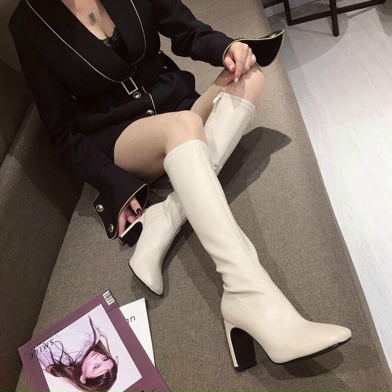 🔥🔥🔥🔥 𝑺𝑶 𝑯𝑶𝑻 🔥🔥🔥🔥 Ve them Boot da siêu mềm sang sịn mịn về bù hàng lên chân phốiđồ quá chảnhluôn ý ạ fullbox:690 Sz :5/9