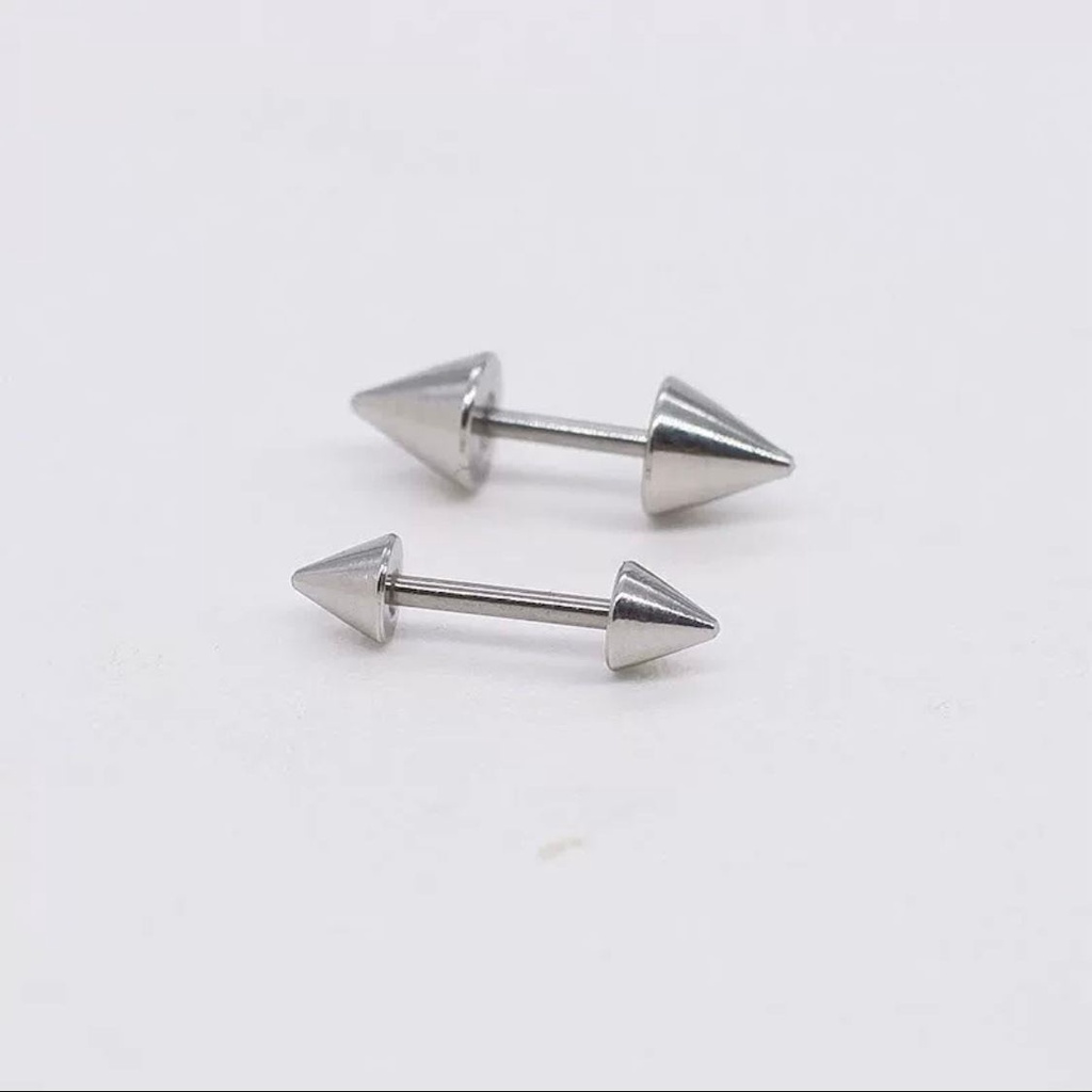 khuyên tai mũi nhọn không gỉ