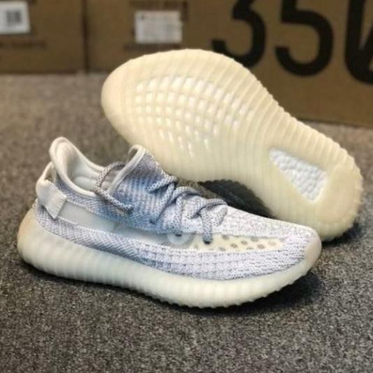 yeezy static reflective Kereta Carousell Malaysia