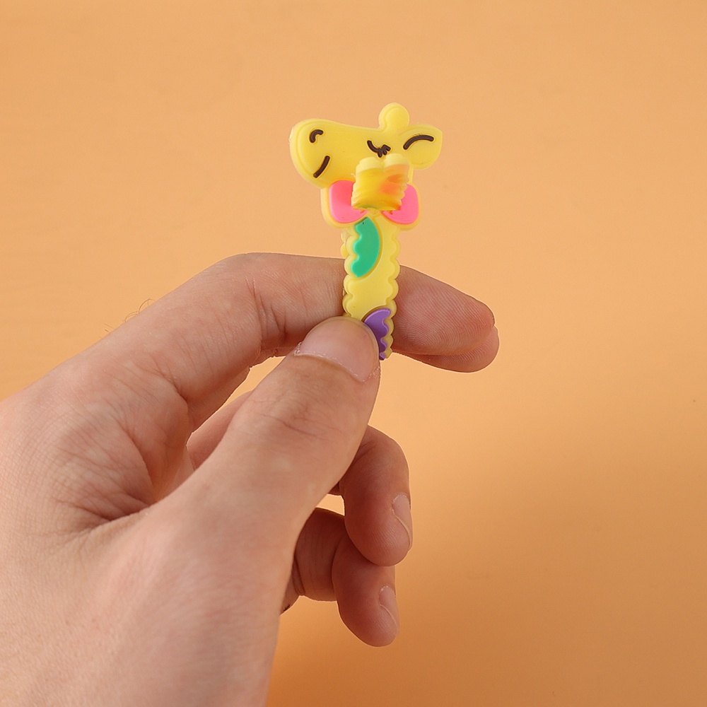 Phụ Kiện Bảo Vệ Dây Cáp Sạc/ Tai Nghe Bằng PVC Kiểu Hoạt Hình Dễ Thương Tiện Dụng