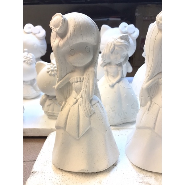 TƯỢNG TÔ MÀU CÔNG CHÚA CHO BÉ