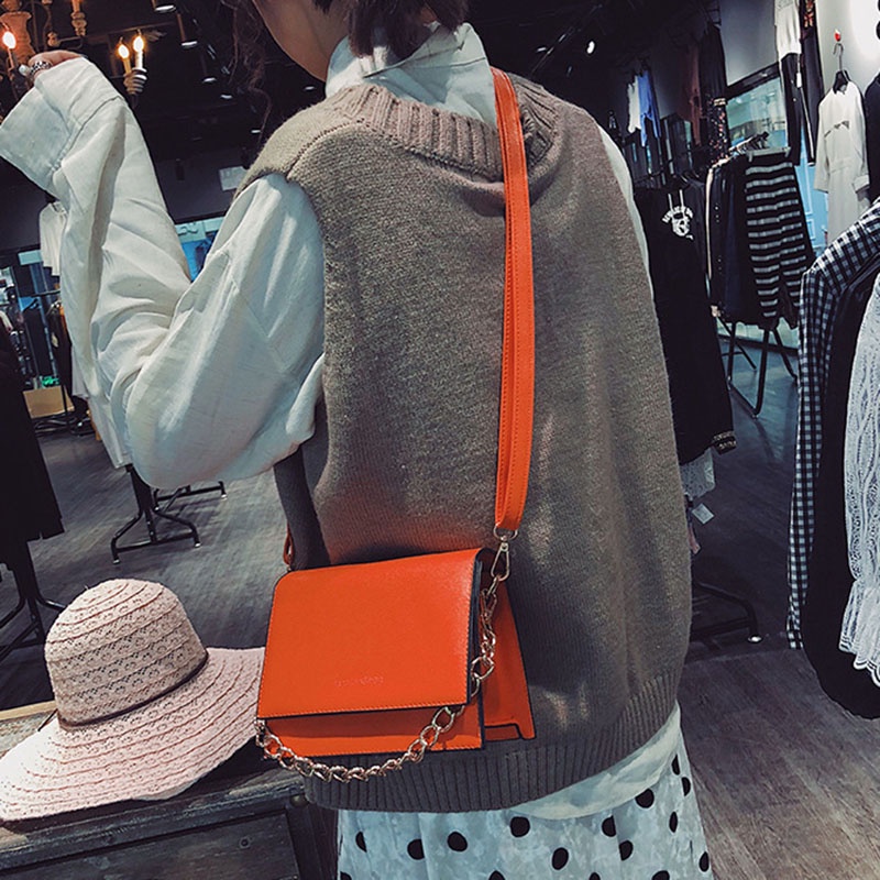 Túi đeo vai  IELGY cỡ vuông nhỏ phối dây xích phong cách Hàn Quốc thời trang